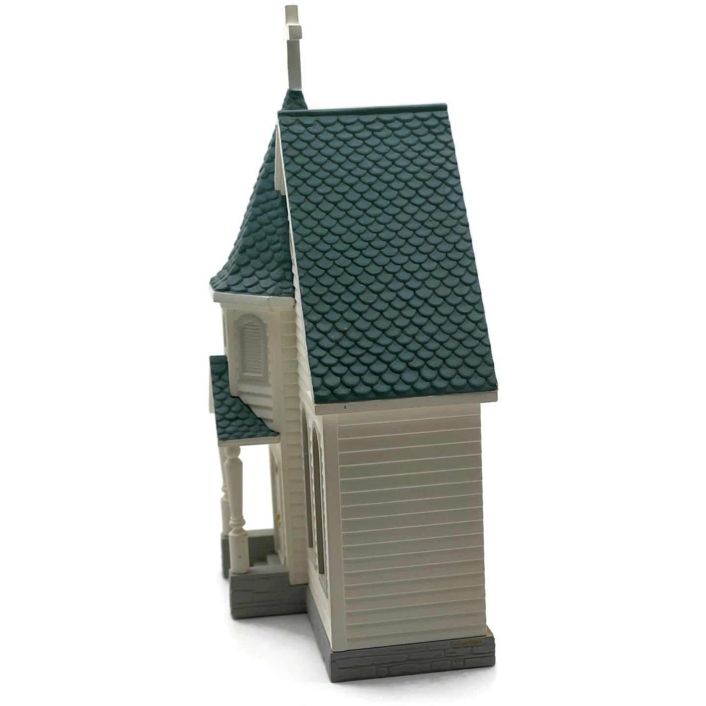 Hallmark Town Church 1995 Nostalgic Houses Shops Christmas Keepsake Ornament