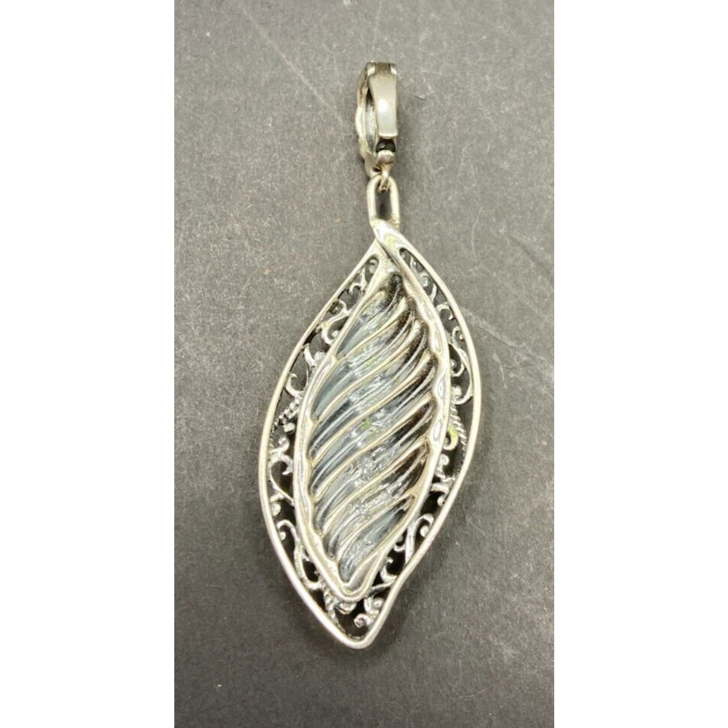 Carolyn Pollack Relios Leaf Shaped Pendant 925 Sterling Silver Scroll Filigree