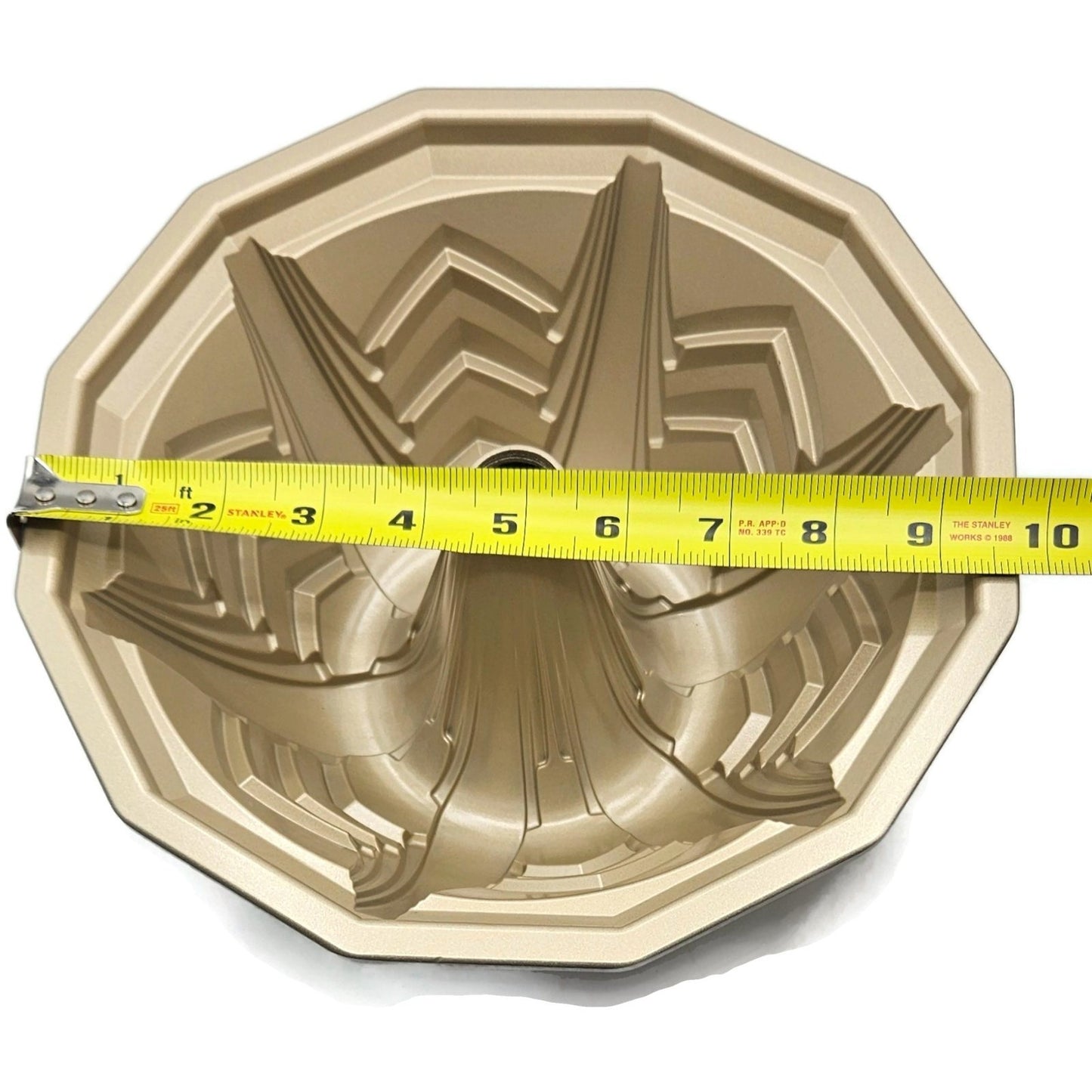 Marquee Bundt Cake Pan 10 Cups Geometric Non Stick Williams Sonoma Nordic Ware