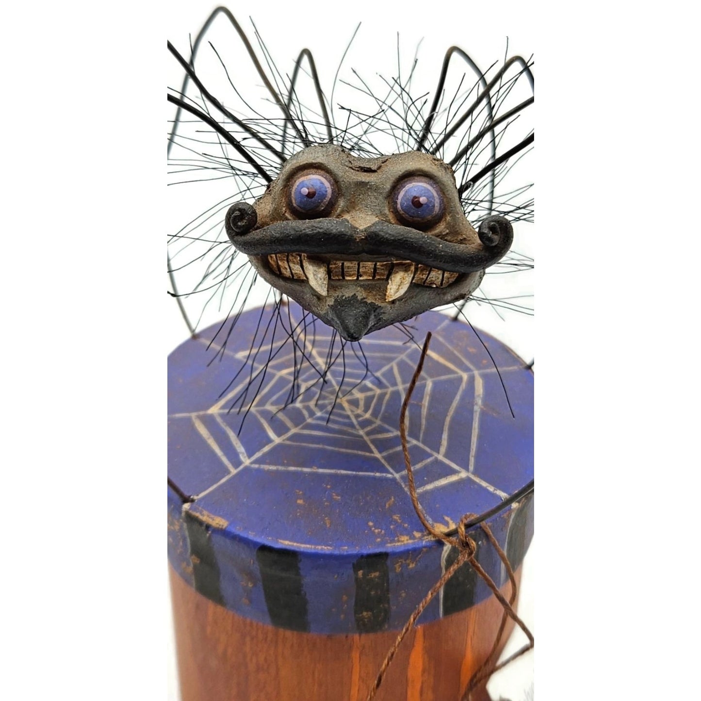 Rucus Studio Salvador Spider Scott Smith 2001 Halloween Candy Container Signed