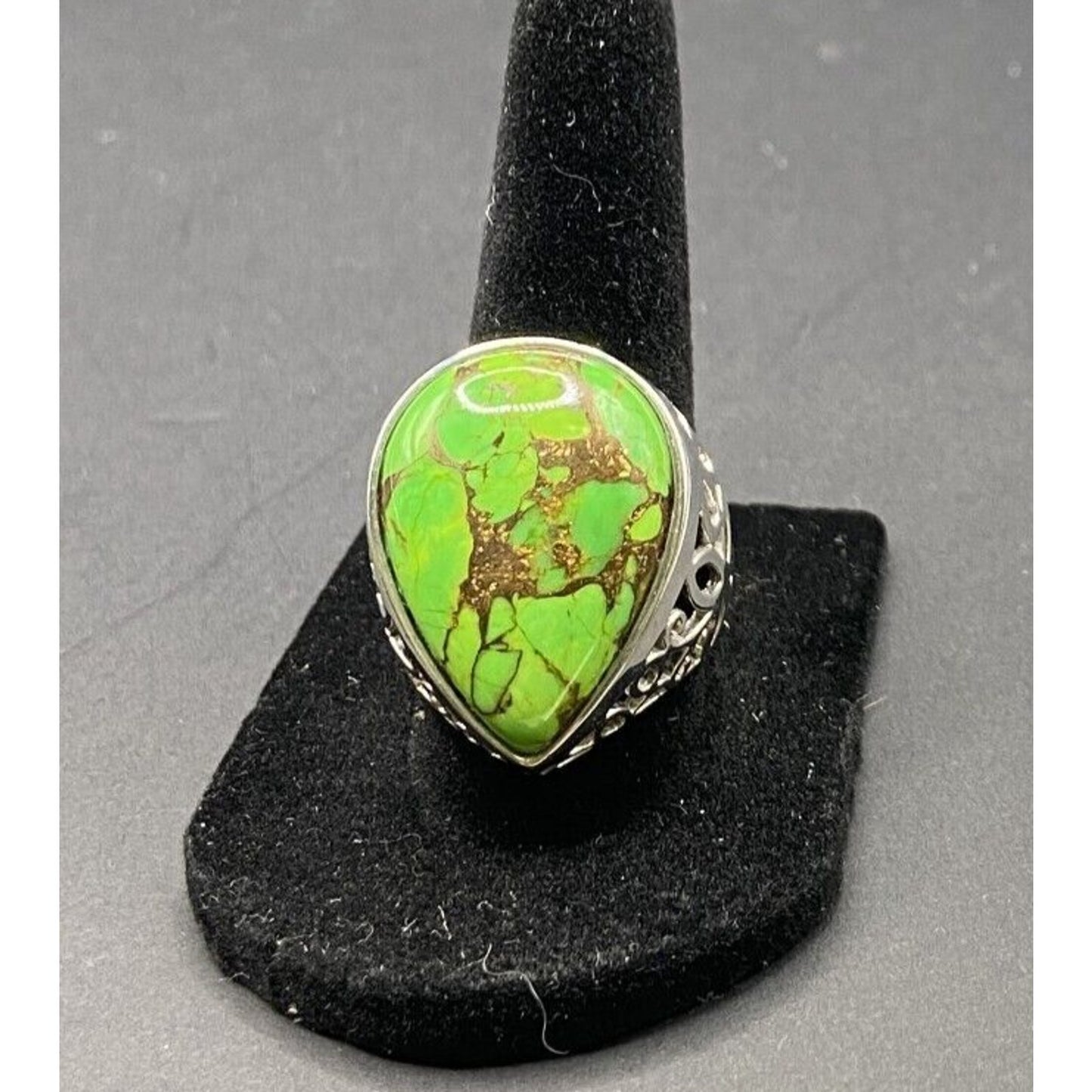 MSI 925 Sterling Silver Ring Teardrop Shape Lime Green Turquoise Thailand Size 8