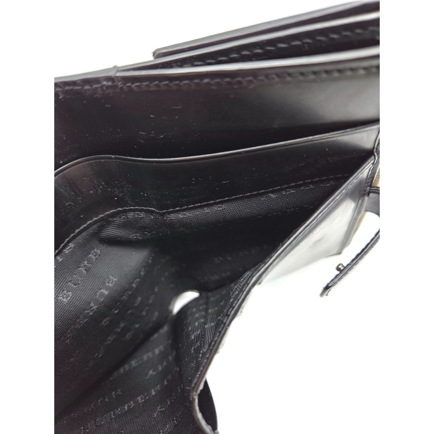 Burberry London Vintage Nova Check Leather Snap Bi-Fold Wallet Black Beige Plaid