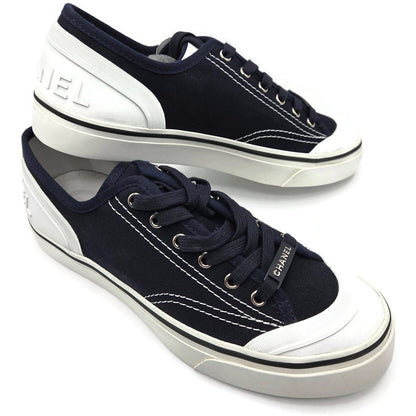 CHANEL Navy Fabric Sneakers Womens Size 40 White Sole Lace Up Low Top Box G34760