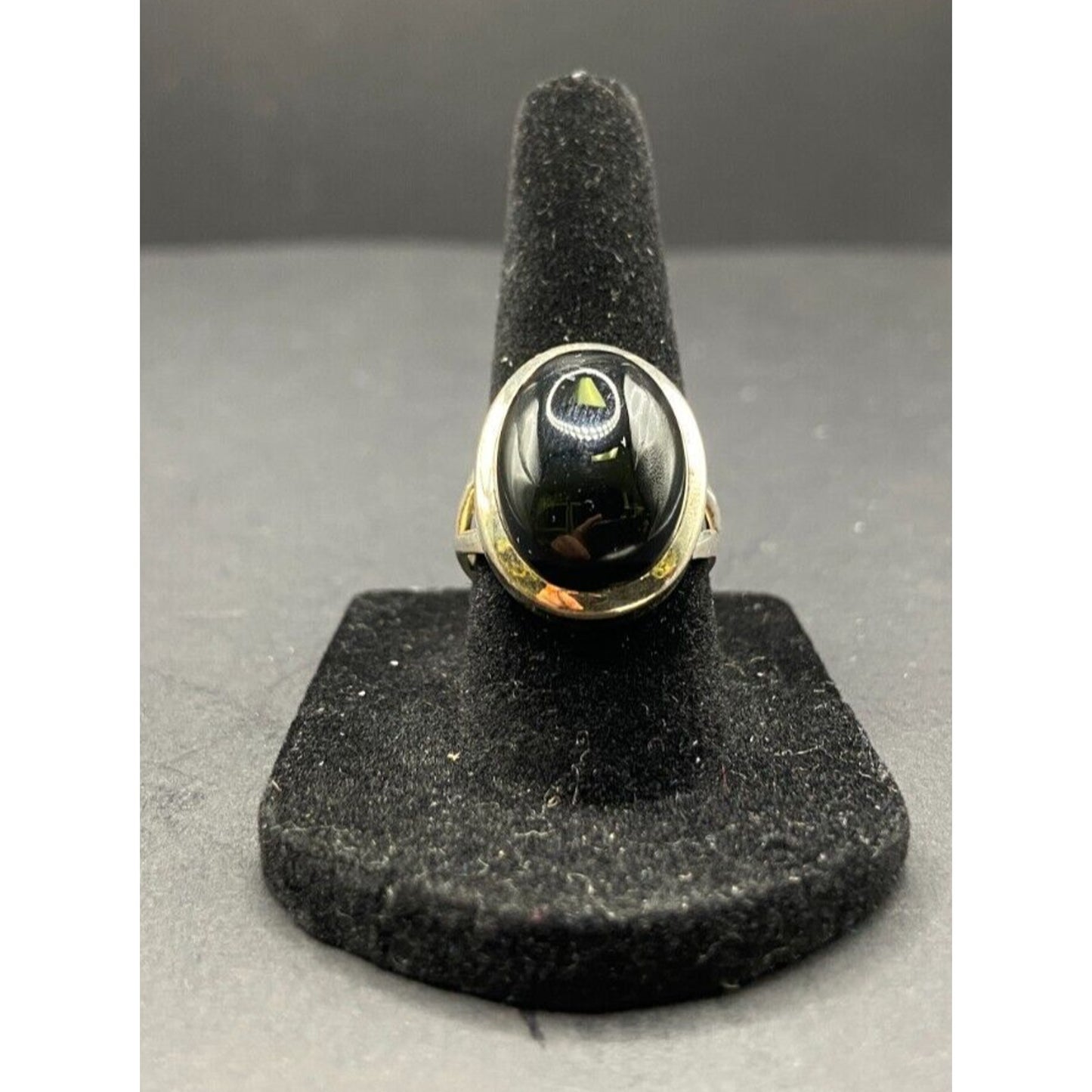 Black Onyx Cocktail Ring Oval Cabochon Gemstone Silver Tone Metal Size 7