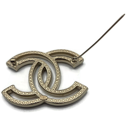 Chanel CC Logo Shaped Brooch Pin Rhinstone Crystal Details Jewelry Silver Tone