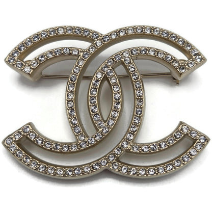 Chanel CC Logo Shaped Brooch Pin Rhinstone Crystal Details Jewelry Silver Tone