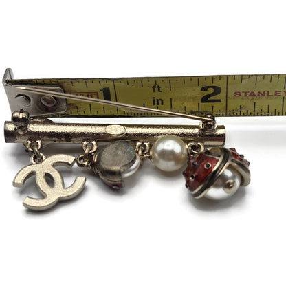 Chanel Gold Enamel Ladybug & Pearl Dangling Brooch A97981 Z5712 Spring 2018 VTG