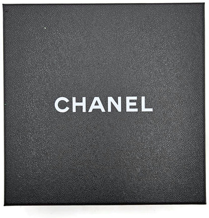 Chanel CC Logo B12A Coco Mademoiselle Figurine Charm Pendant Necklace Gold Pearl11