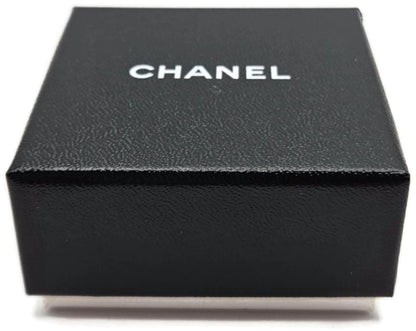 CHANEL 31 Rue Cambon Paris CC Enamel Brooch Pin Blue Red Gold B17 C12