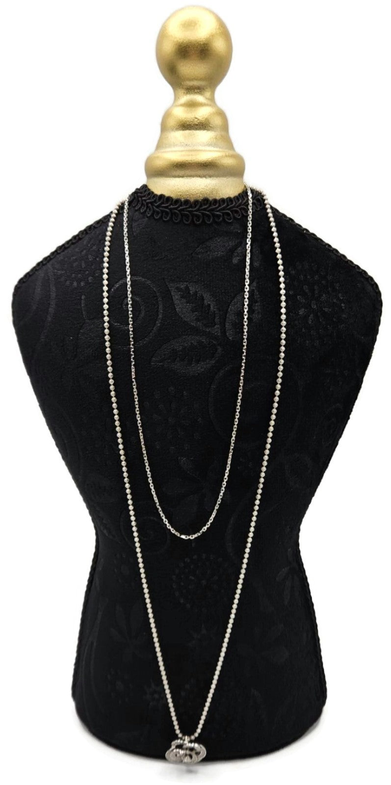 Chanel Fil de Camelia Diamond 14K Pendant and 18K White Gold Necklace Chain1