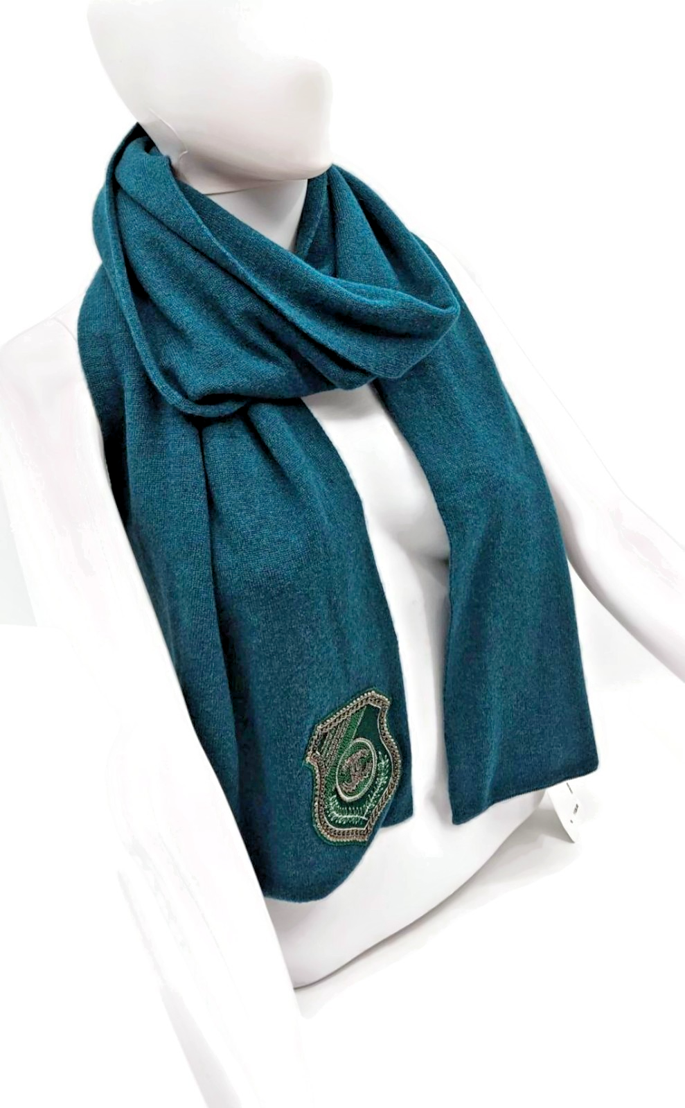CHANEL 13A Coco Mark Shield Green Cashmere Scarf Wrap Stole NWT Made In Italy1