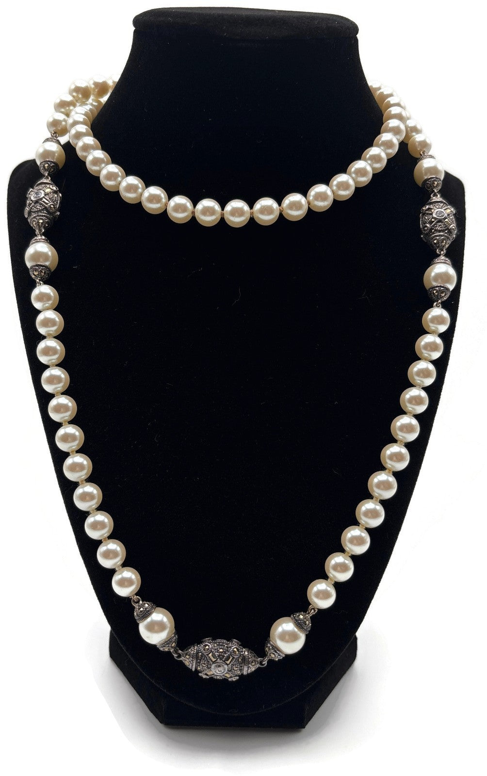 Vintage 36" Pearl Look Station Necklace Silver Tone Black Rhinestone Long Opera0