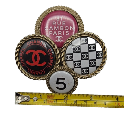 Chanel 4 Charm Cluster Brooch Pin 31 Rue Cambon No 5 Printemps Gold Enamel 23P11