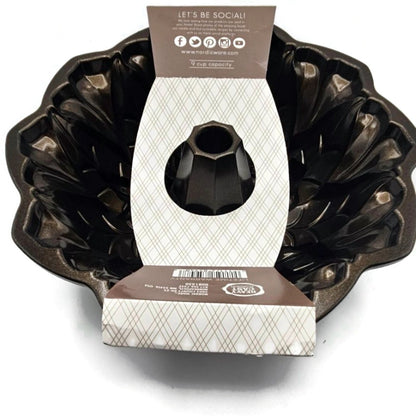 Nordic Ware Bundt Harvest Leaves Cake Pan Non Stick 9 Cup Heavy Cast Aluminum5