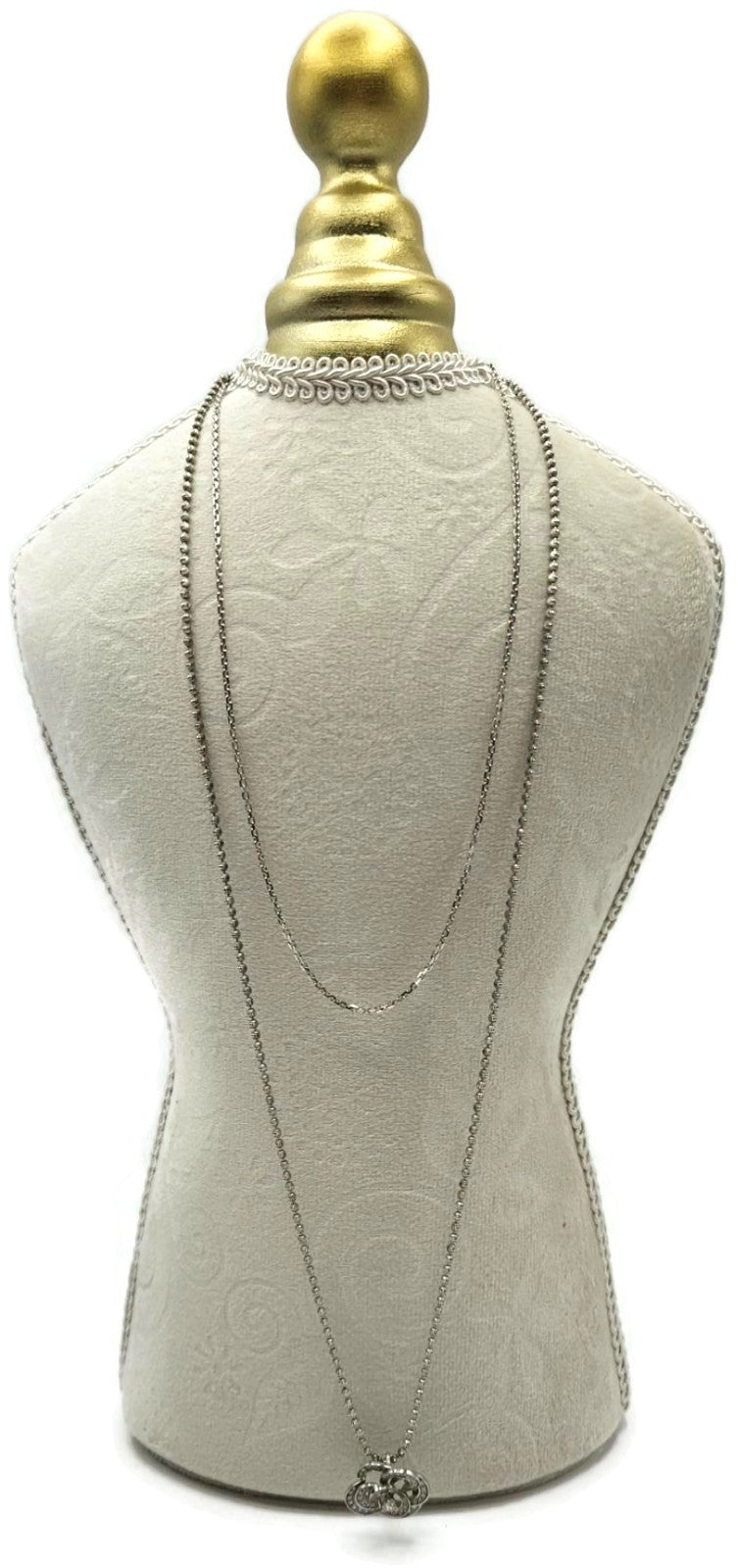 Chanel Fil de Camelia Diamond 14K Pendant and 18K White Gold Necklace Chain21