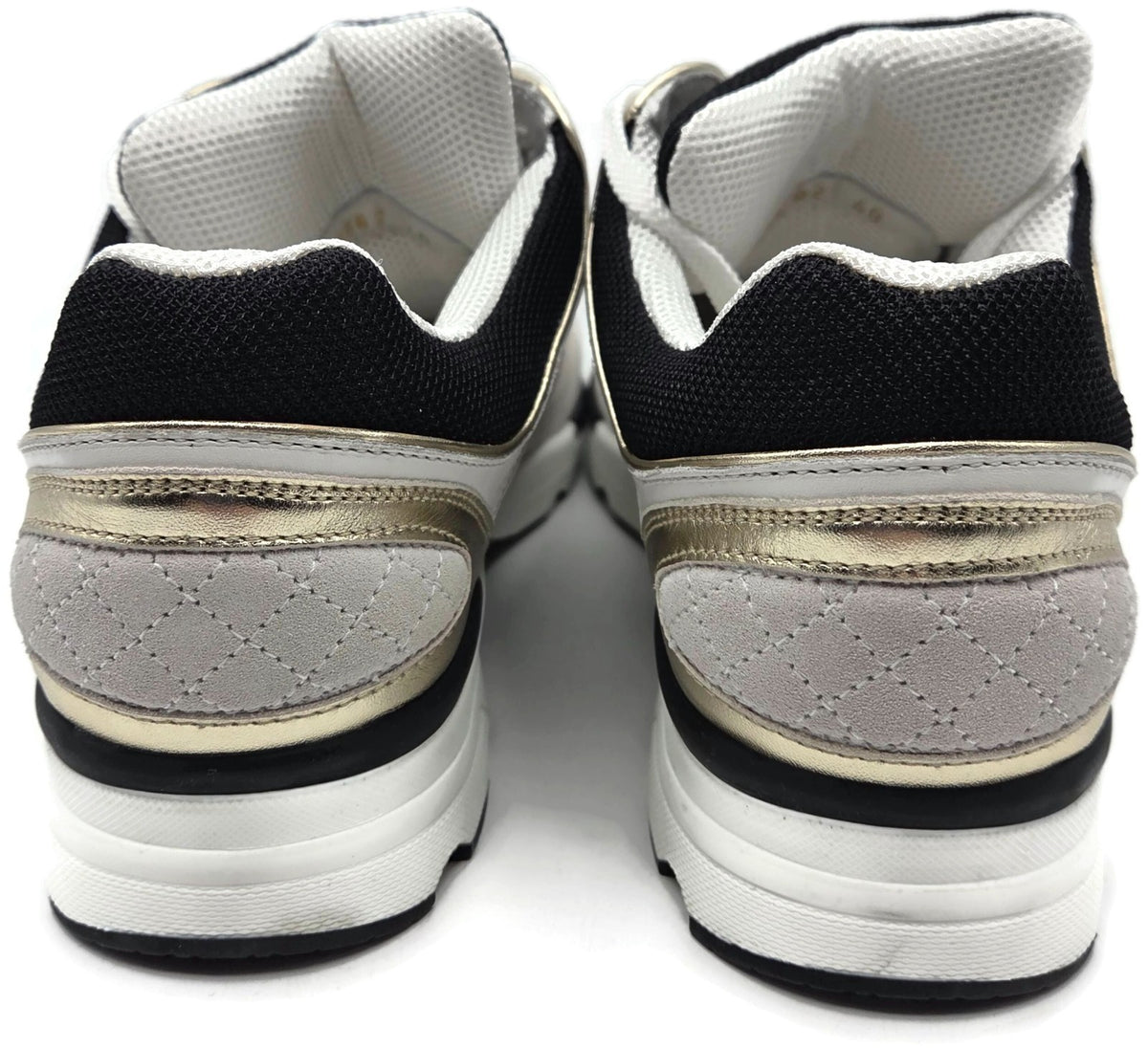 Chanel CC Low Yop Sneakers Size 40 Black White Gold Leather Tennis Shoes Rare8