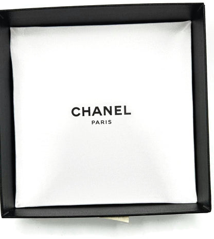 Chanel CC Logo B12A Coco Mademoiselle Figurine Charm Pendant Necklace Gold Pearl12