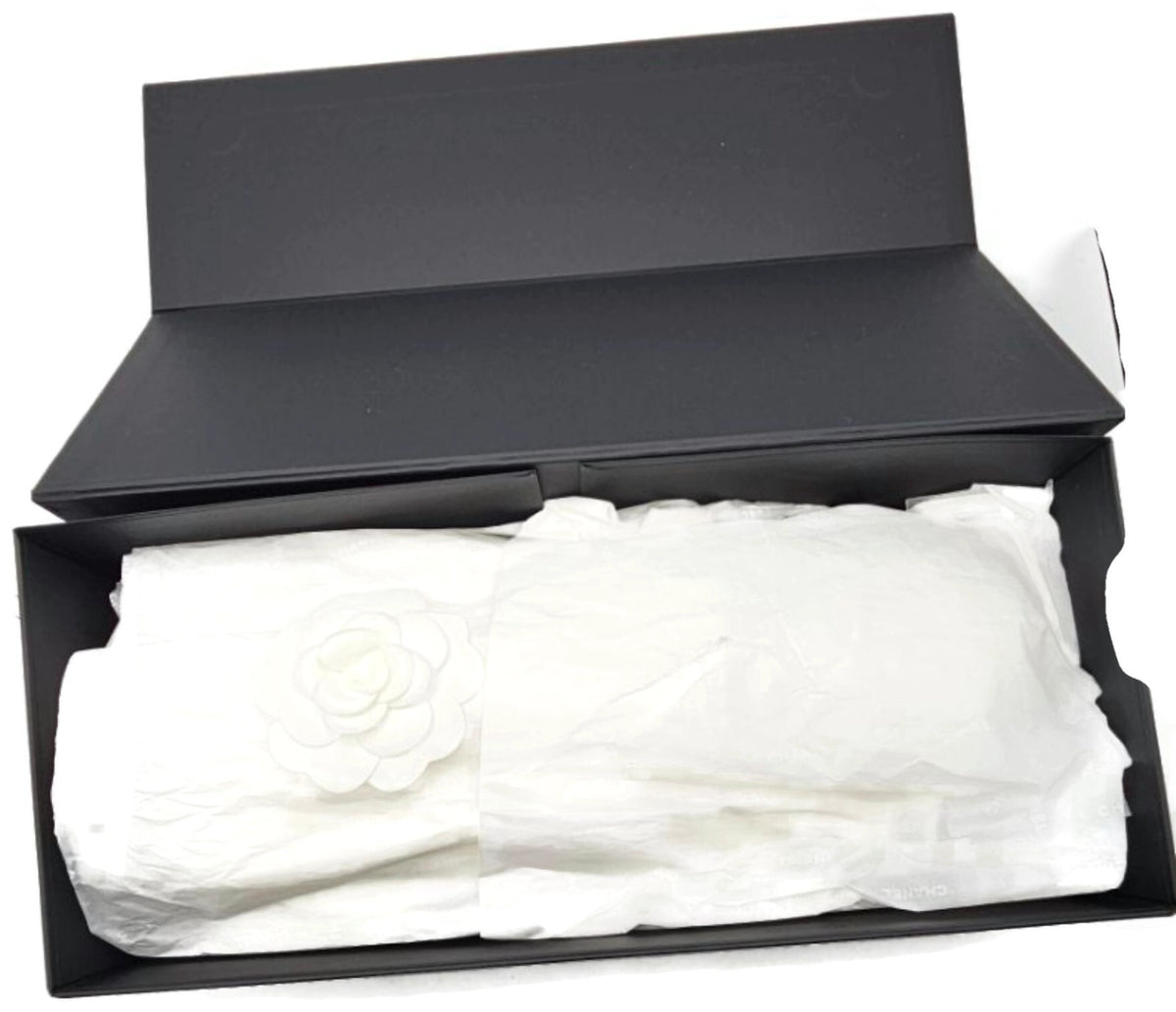 Chanel Paris Bombay 12A Pearl Camellia Necklace Belt Gold Tone 2012 w/ Box16