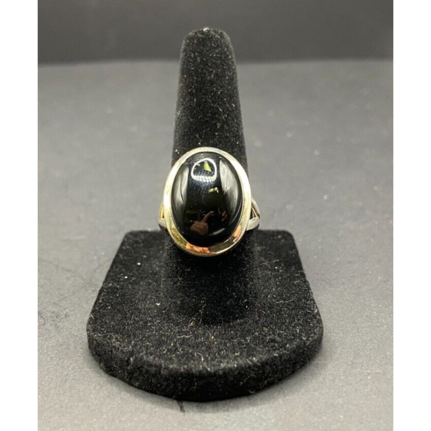 Black Onyx Cocktail Ring Oval Cabochon Gemstone Silver Tone Metal Size 7