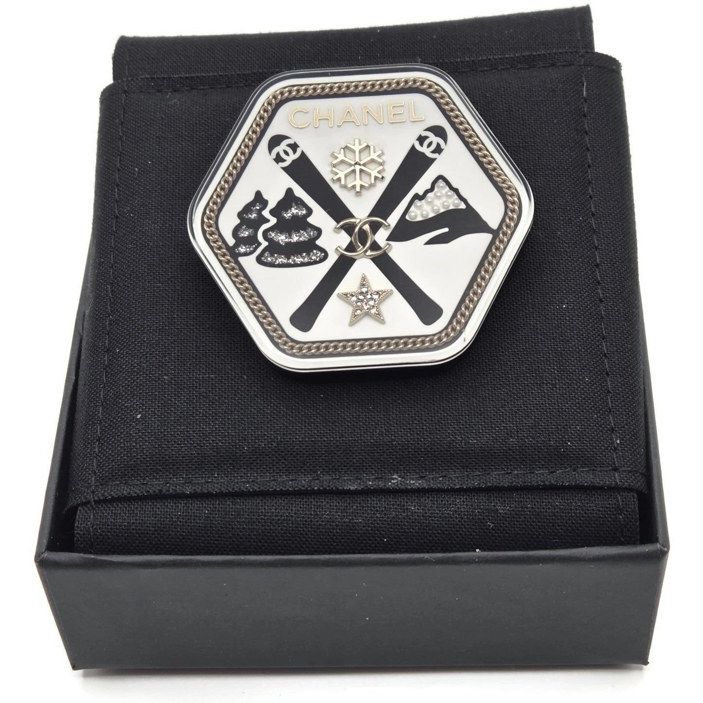 Chanel CC Logo Ski Brooch Black White Gold Snowflake Star Trees 2018 18B Rare