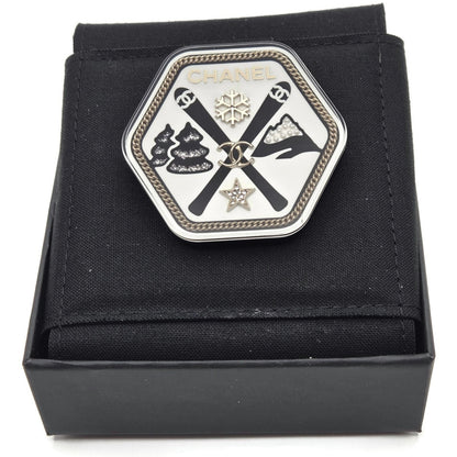 Chanel CC Logo Ski Brooch Black White Gold Snowflake Star Trees 2018 18B Rare