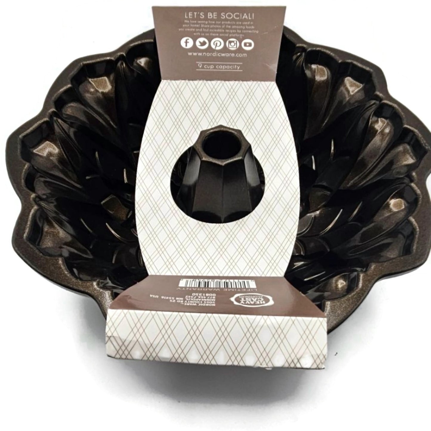 Bundt Harvest Leaves Cake Pan Non Stick 9 Cup Heavy Cast Aluminum Nordic Ware