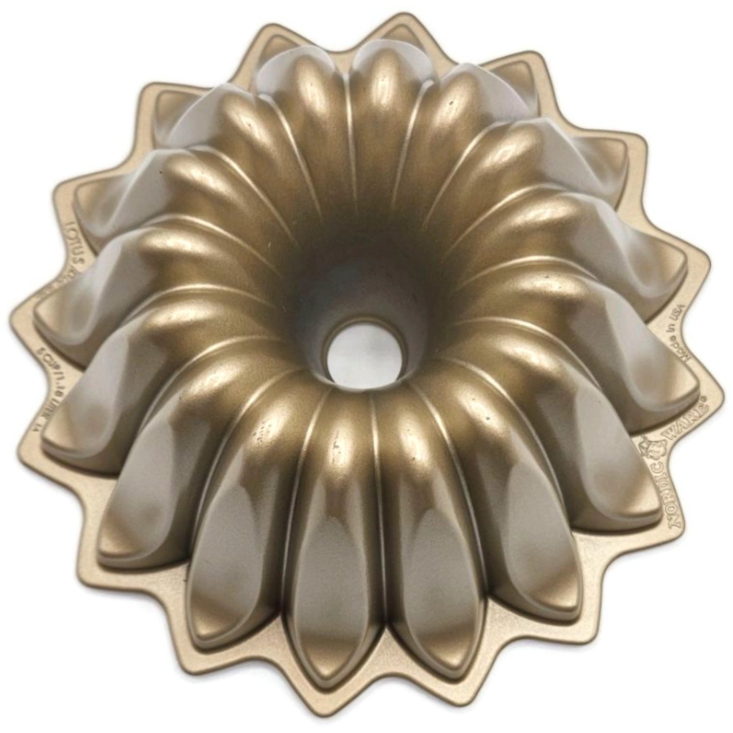 Lotus Bundt Cake Mold Pan Dessert 5 Cups Non Stick Williams Sonoma Nordic Ware