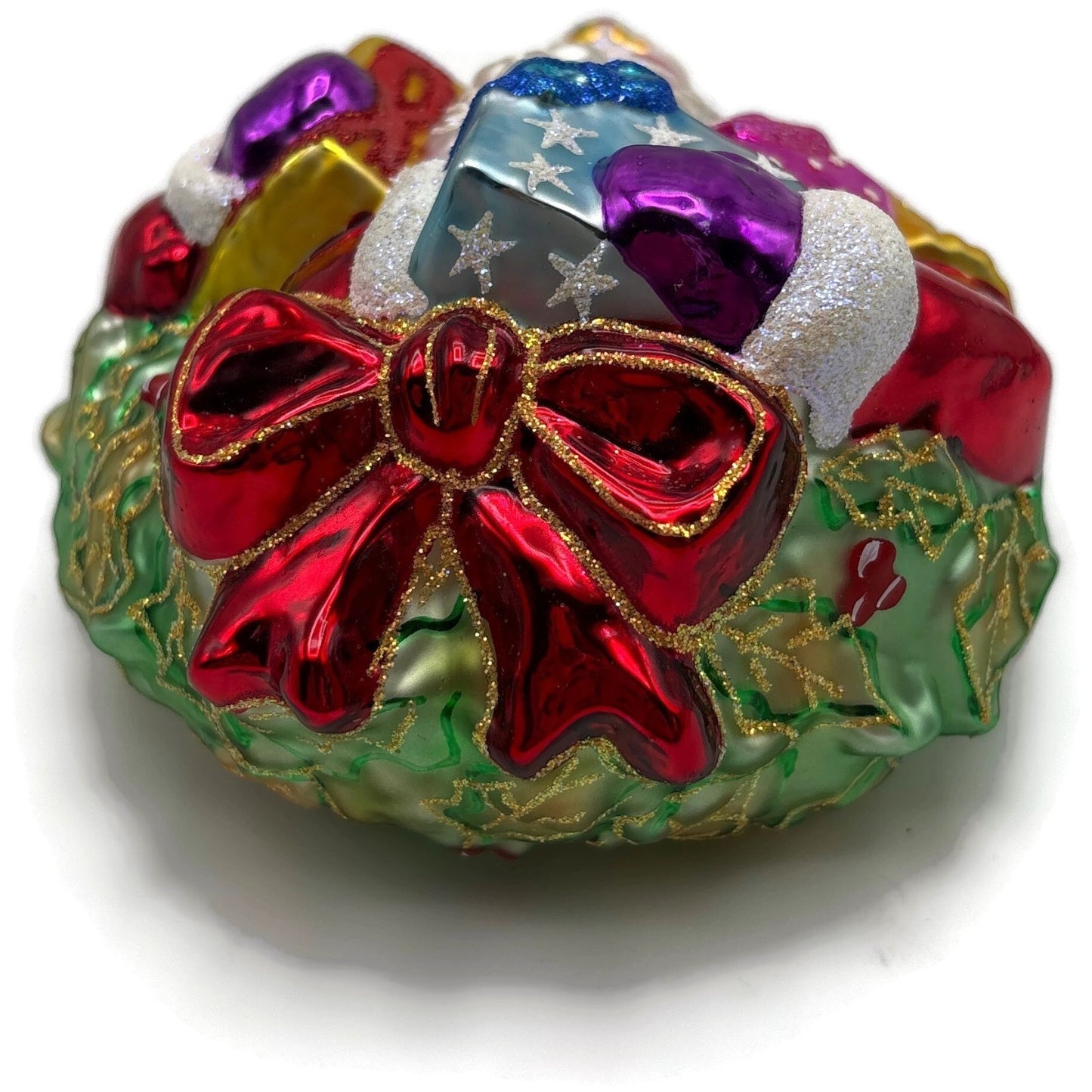Christopher Radko A Gift For Giving Santa Christmas Tree Ornament 1010306