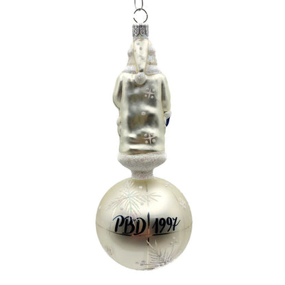 Patricia Breen Sojourning Santa Claus Pearl Traveling Christmas Tree Ornament