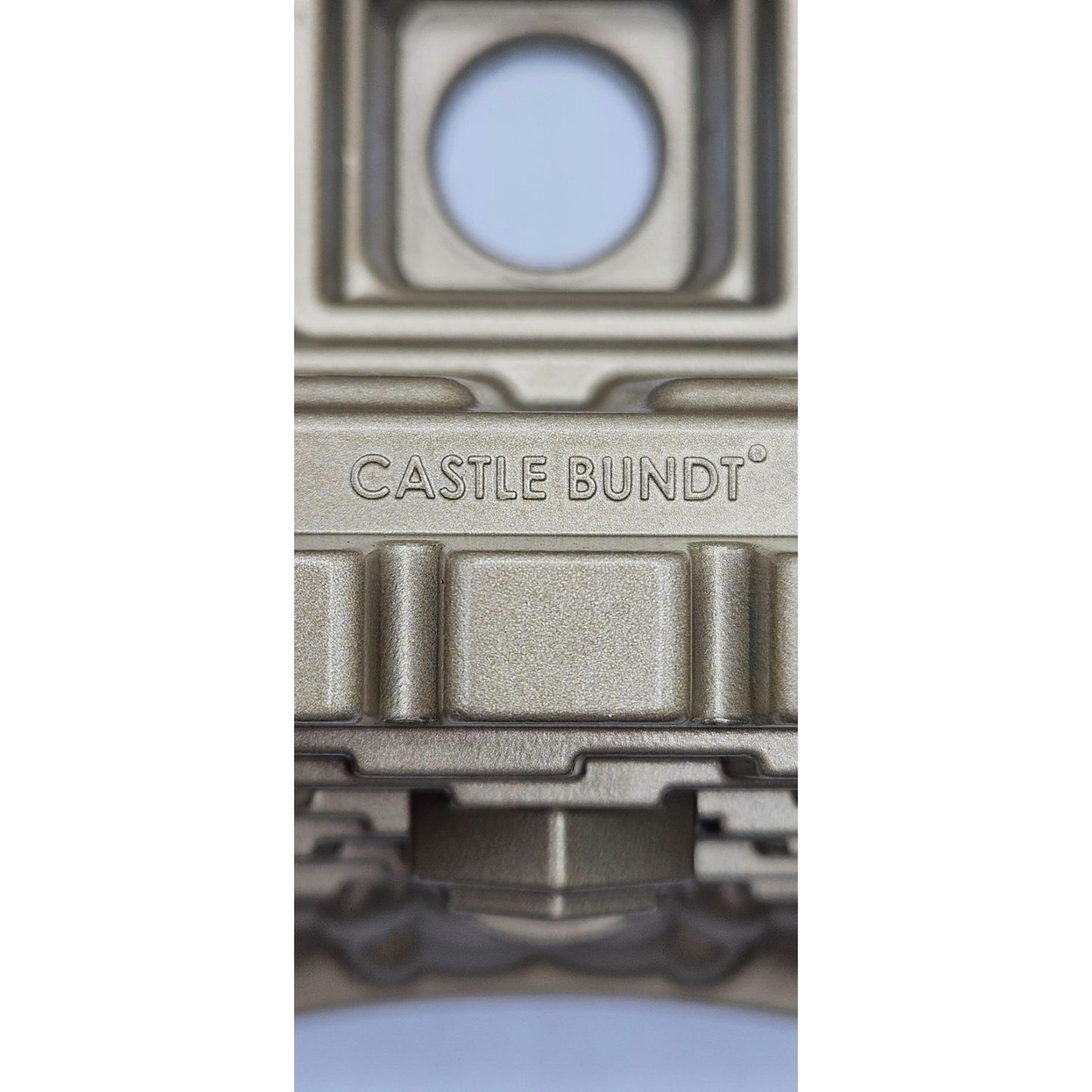 Castle Bundt Cake Pan 10 Cups Non Stick Gold Tone Williams Sonoma Nordic Ware