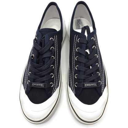 CHANEL Navy Fabric Sneakers Womens Size 40 White Sole Lace Up Low Top Box G34760