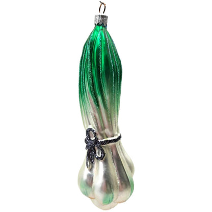 Patricia Breen A Walk In The Marche Ouvert Les Oignons Green Christmas Ornament