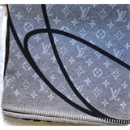 Louis Vuitton NBA Blanket Basketball Court Monogram Wool Cashmere MP2885 Rare
