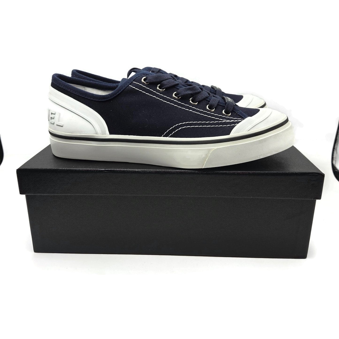 CHANEL Navy Fabric Sneakers Womens Size 40 White Sole Lace Up Low Top Box G34760