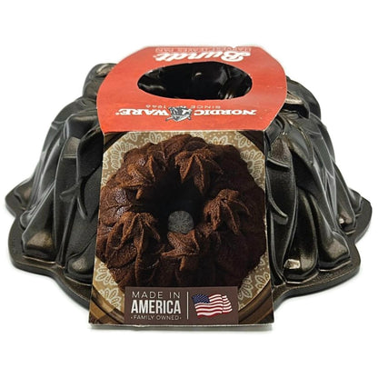 Bundt Harvest Leaves Cake Pan Non Stick 9 Cup Heavy Cast Aluminum Nordic Ware