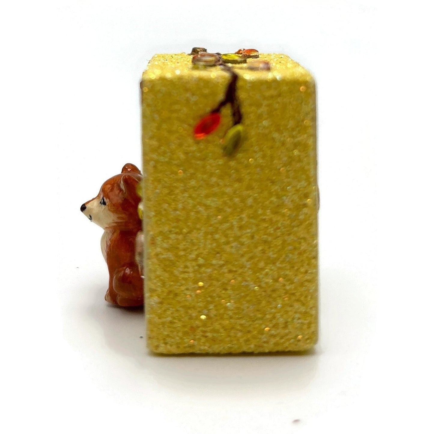 Patricia Breen Presenting Gold Fox Fall Leaves Free Standing Ornament Set