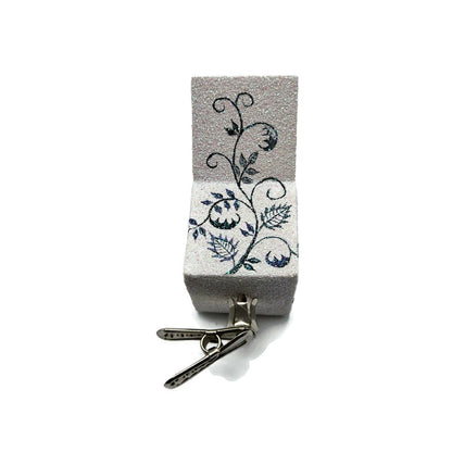 Patricia Breen Pop Goes the Chameleon Chinoiserie Violet Clip On Spring Ornament