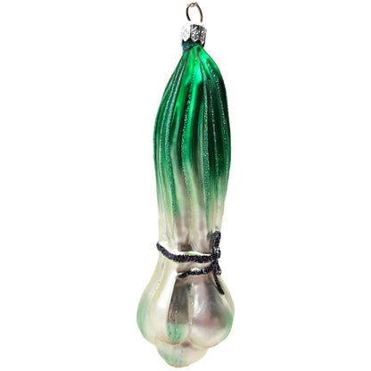 Patricia Breen A Walk In The Marche Ouvert Les Oignons Green Christmas Ornament