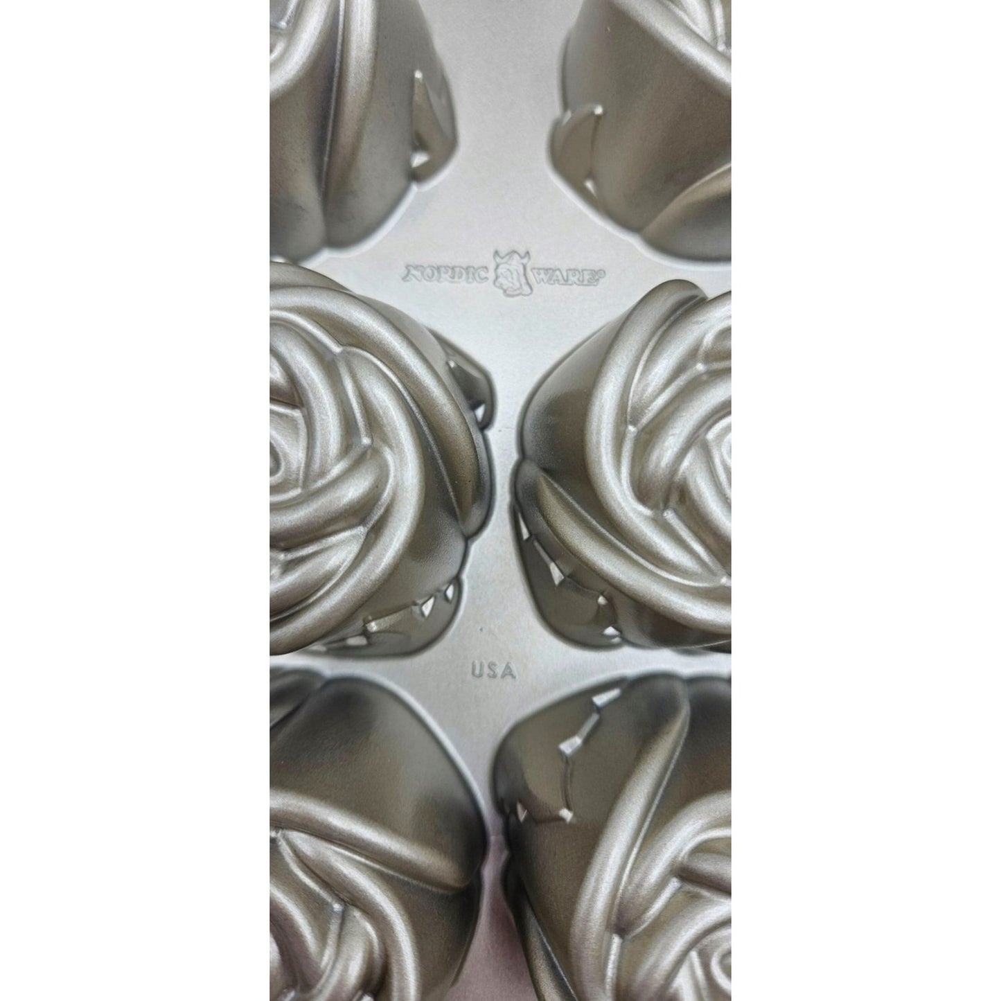 Sweetheart Rose Pan Mini Bundt Cakelet Non Stick Williams Sonoma Nordic Ware