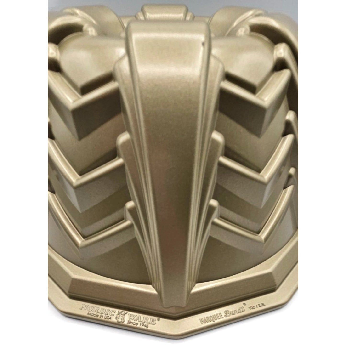 Marquee Bundt Cake Pan 10 Cups Geometric Non Stick Williams Sonoma Nordic Ware